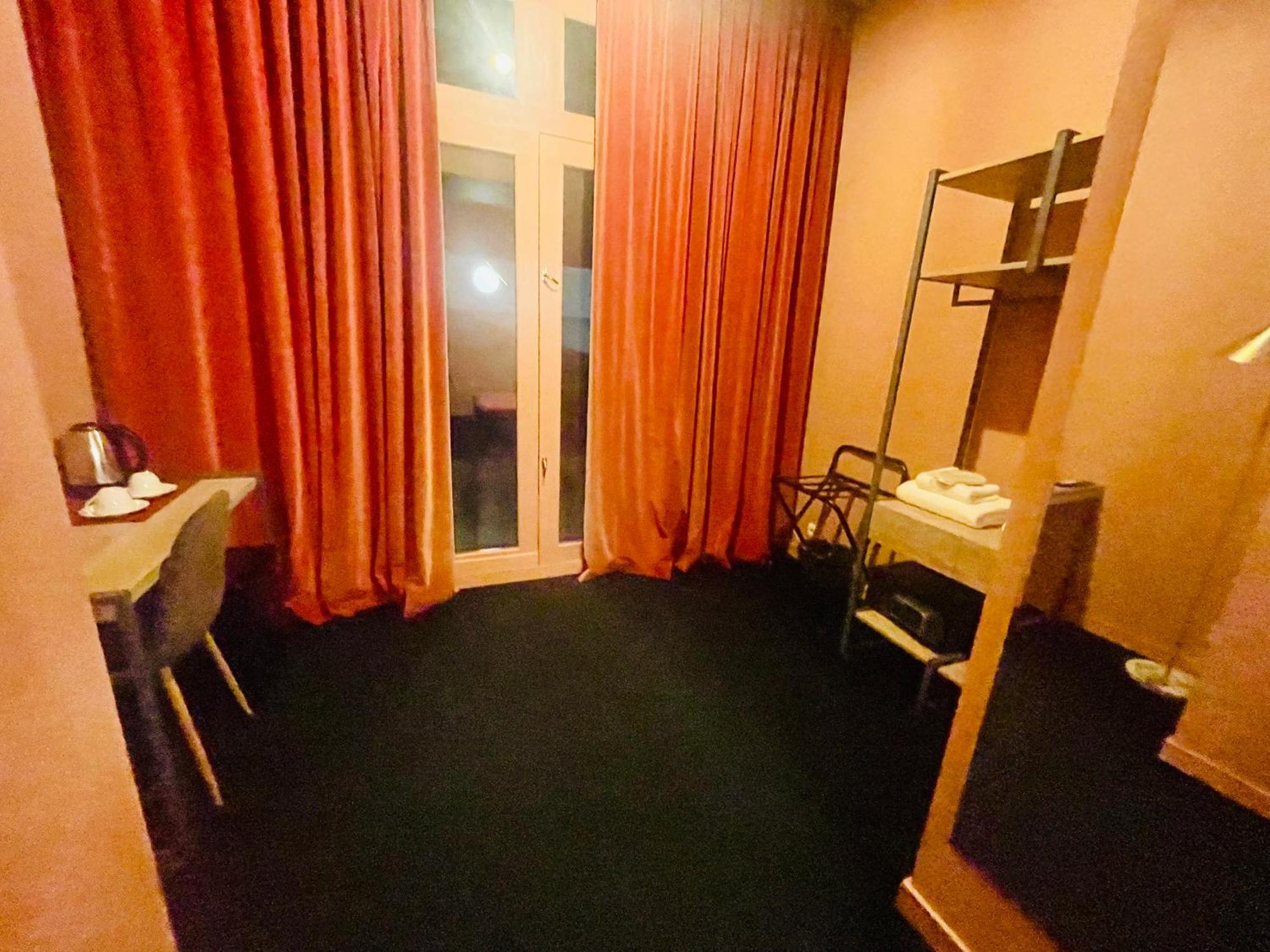 Freeze Inn Tbiliszi Kültér fotó